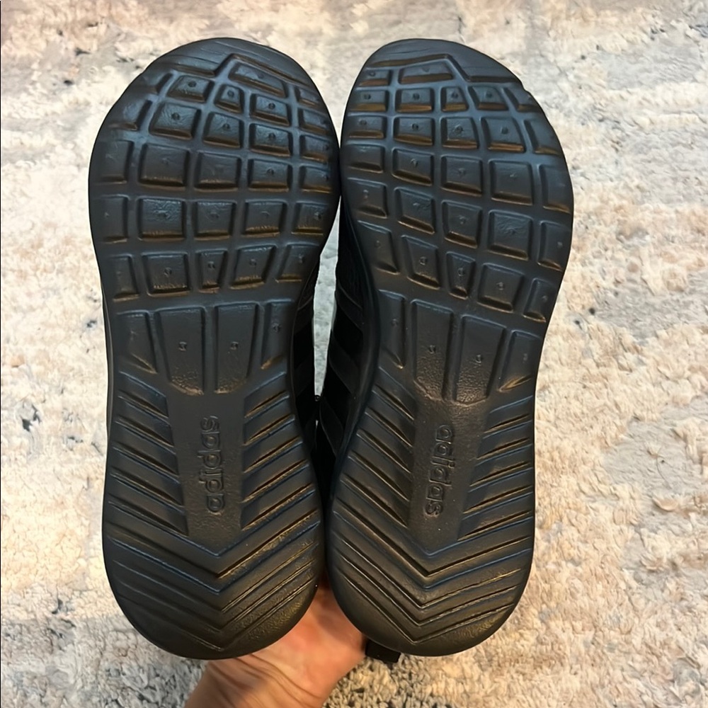 Adidas Black Sneakers with Streamlined Design - Picture 7 of 10
